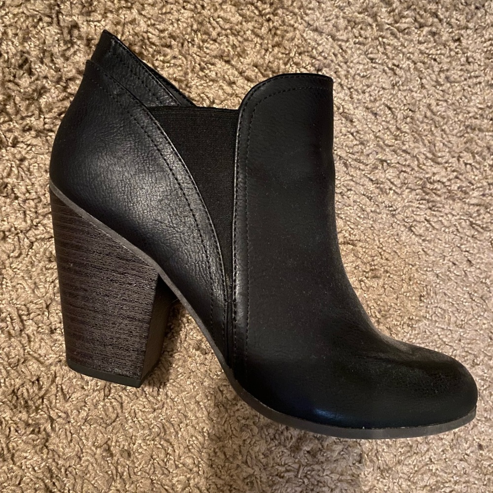 Black heeled boots,fergalicious brand size 9.5